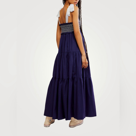 NWOT Bluebell Solid Maxi Dress in Eclipse Size M - Picture 3 of 13